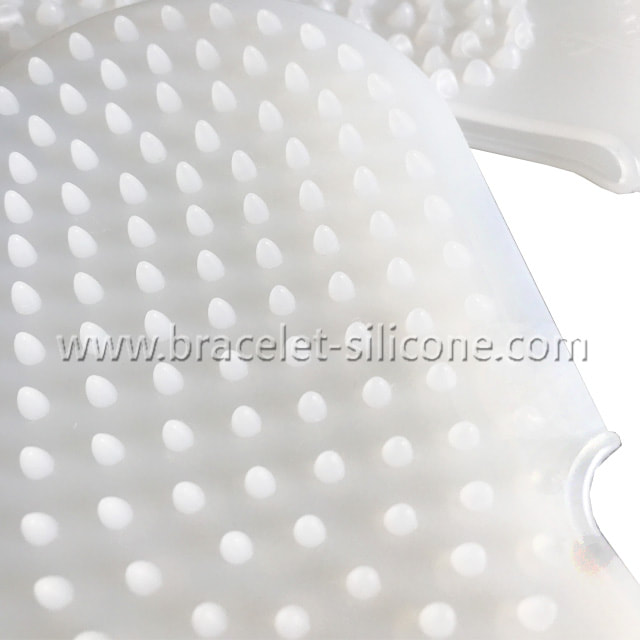 100% Soft Silicone Bath Body Brush helps you to clean deep skin and promote the blood circulation with comfortable massage. Contact us for your bathing tool.
